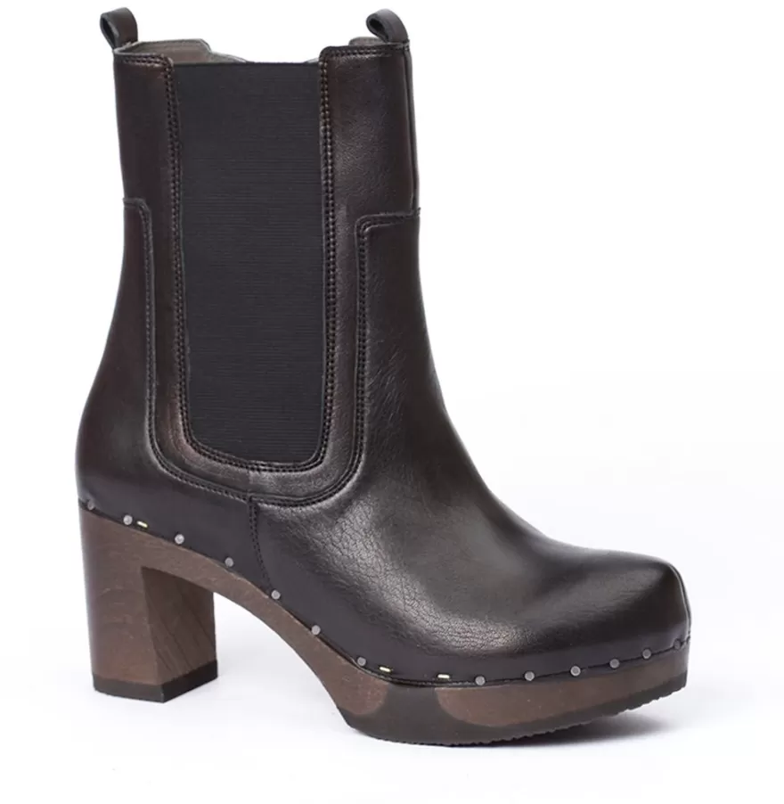 Booties<SOFTCLIX Laurentia Washed Nappa Black